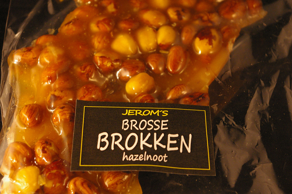Brosse Brokken Hazelnoot